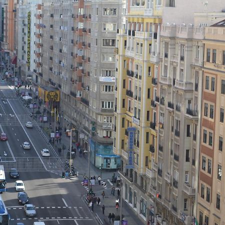 Room Gran Via Apartments Madrid Luaran gambar